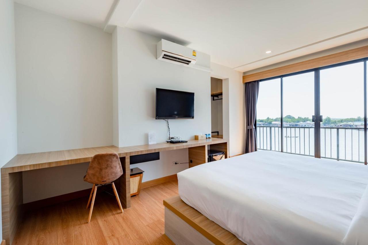 Hotel The Blue C Donsak Surat Thani Exterior foto
