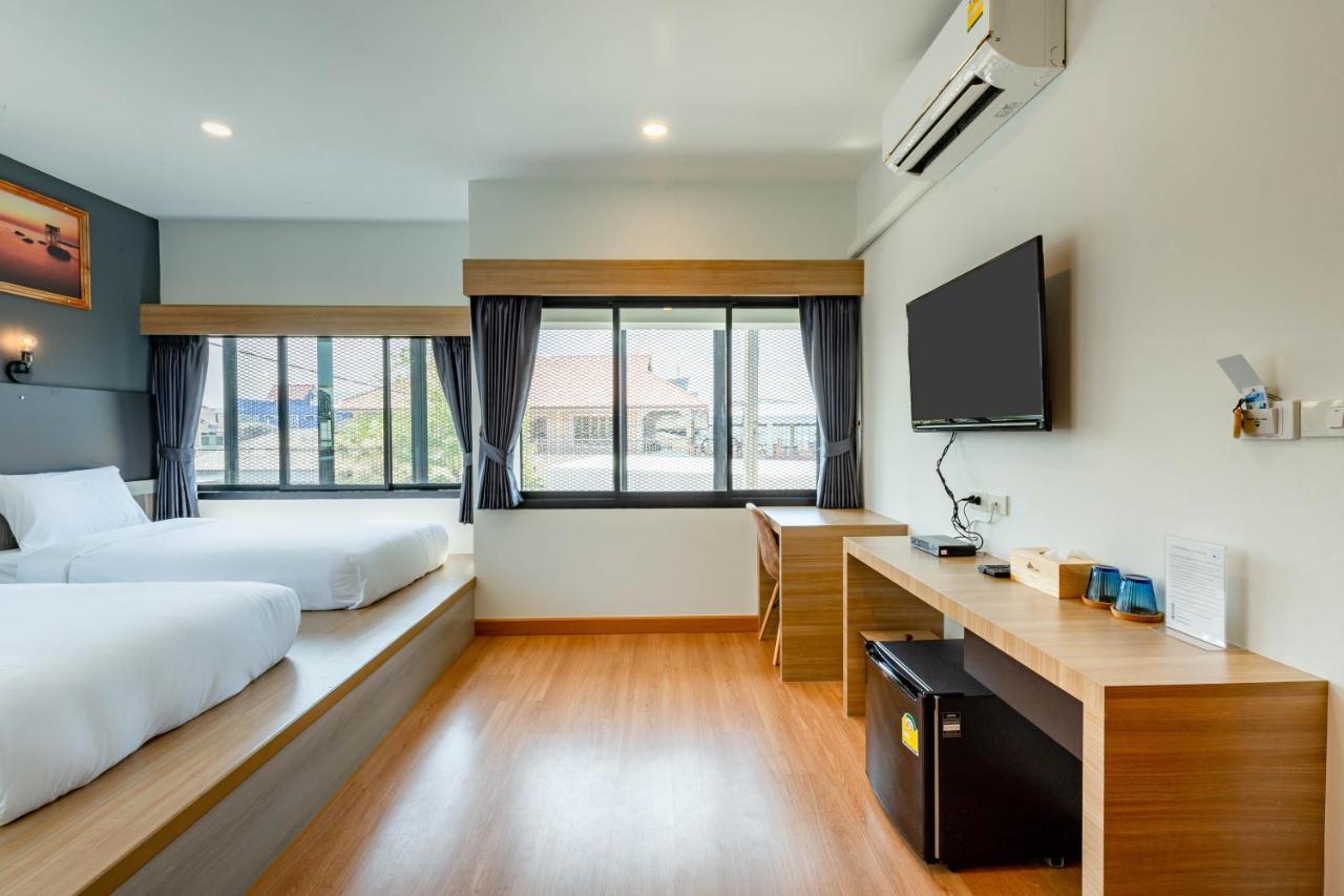 Hotel The Blue C Donsak Surat Thani Exterior foto